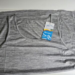 MAGCOMSEN Women's Sleeveless Workout Shirt Nwt